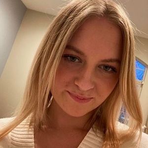 Meet your Posher, Ella